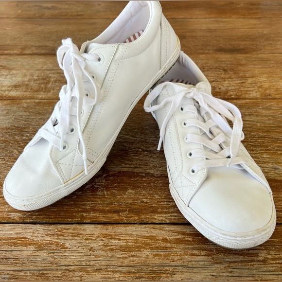 Taos Retro Star White Women’s Sneakers Low Top Size 10 - Picture 10 of 15